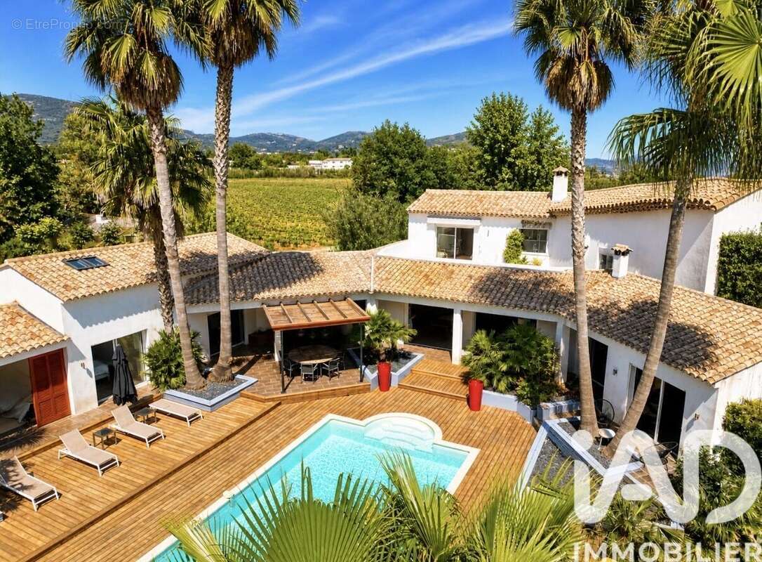Photo 2 - Maison à GRIMAUD