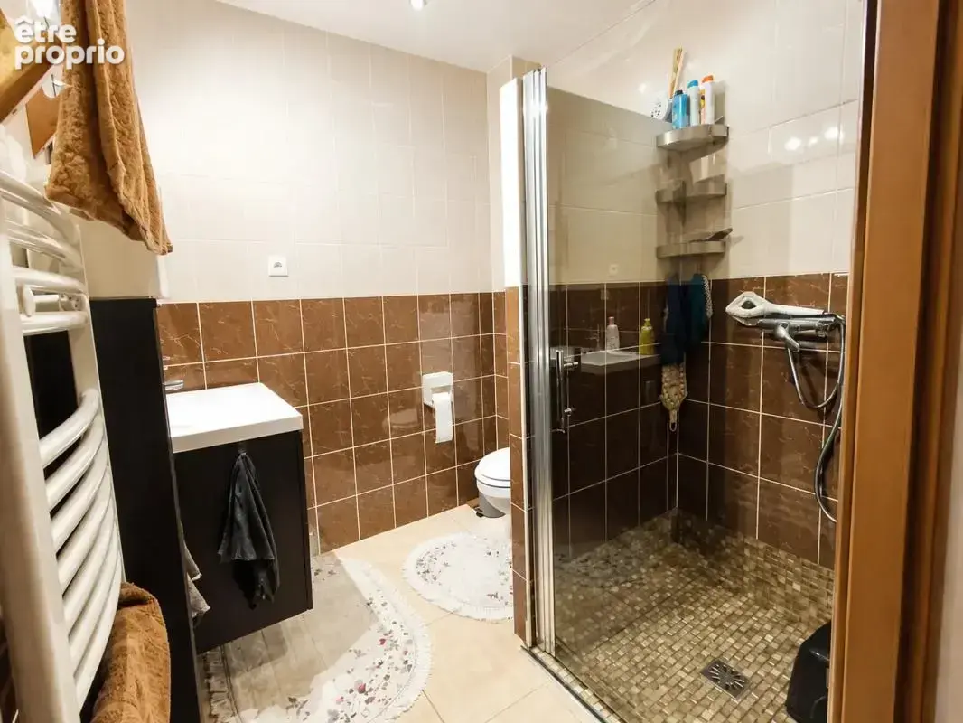 Maison de 5 pièces de 147 m² à Valmont - photo 6