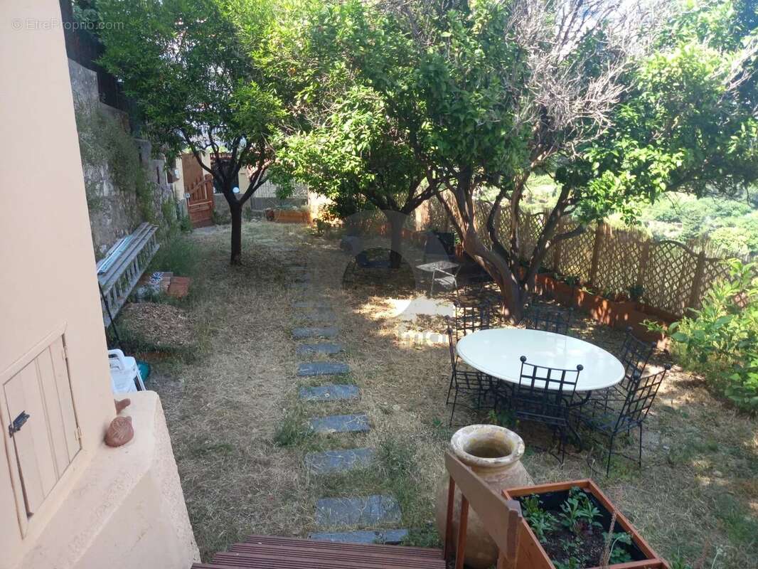 Appartement à BEAUSOLEIL