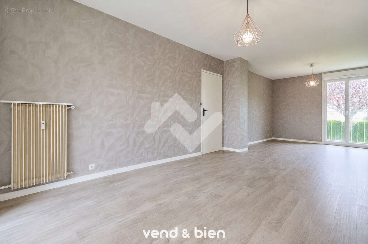 Appartement T6 de 96 m2, familiale ou profession libérale - photo 3