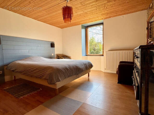Maison à ISSE