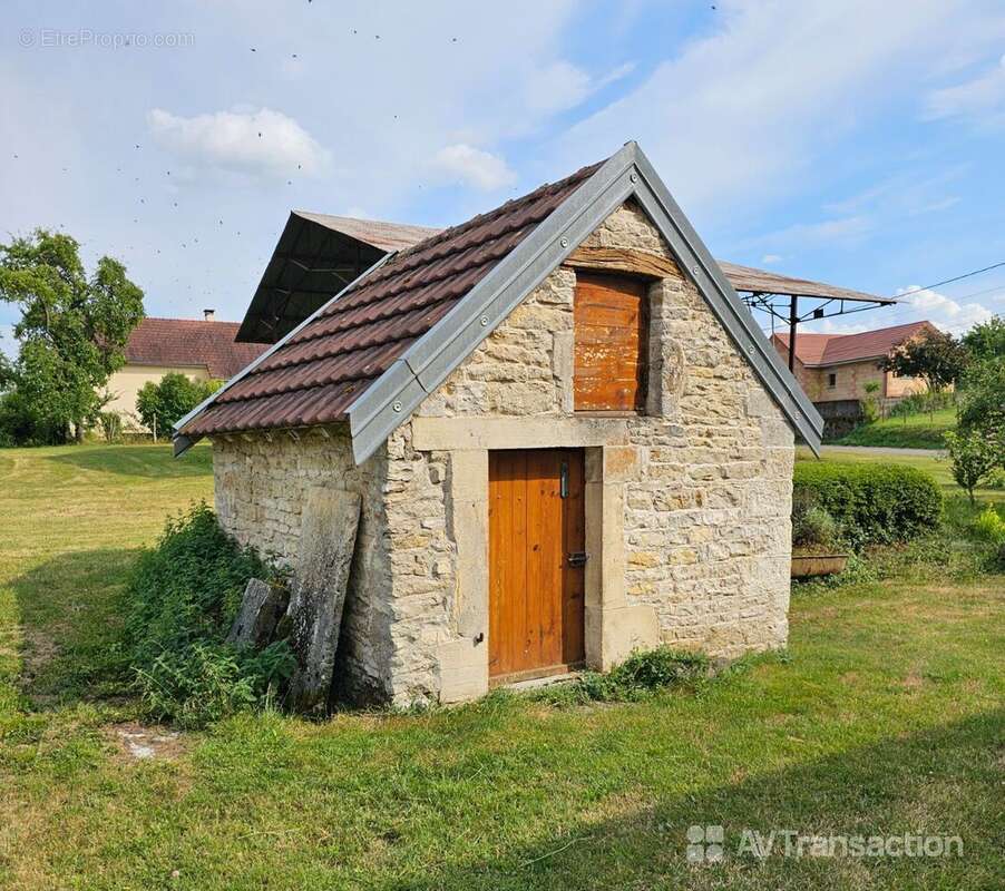 Maison 115 m² à Gy  - photo 4