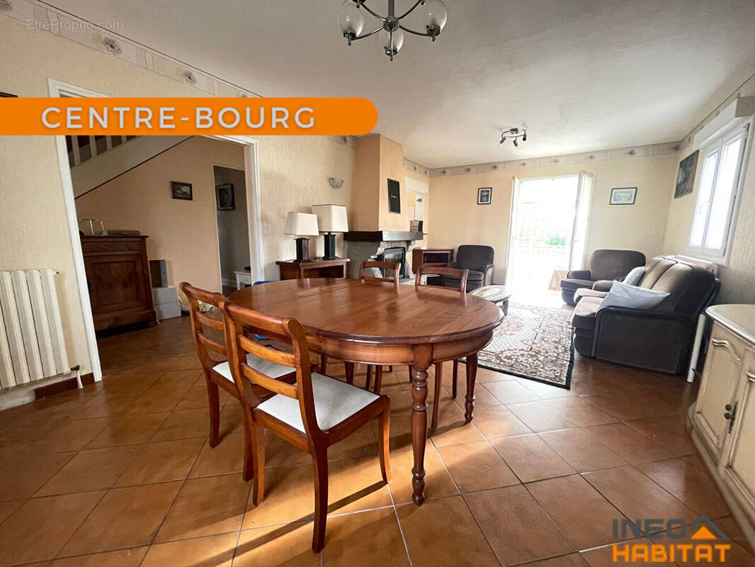 Maison à LA MEZIERE