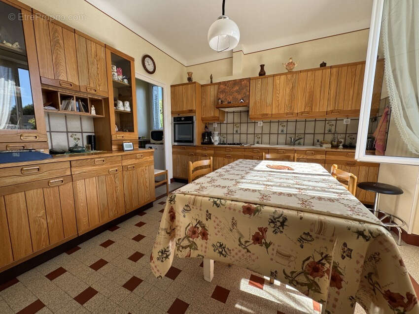 Maison à SAINT-GEORGES-DE-MONS