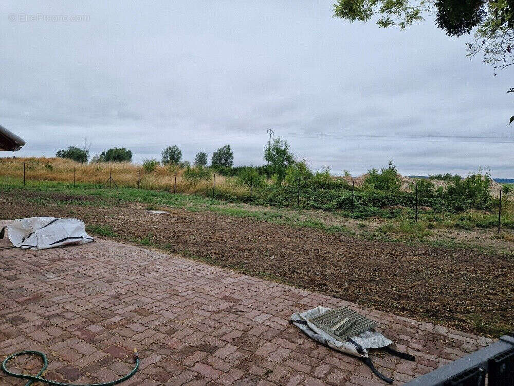 Maison à BROUSSY-LE-GRAND