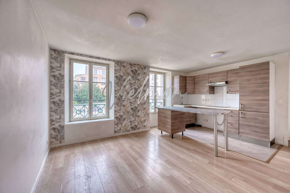 Appartement à VERSAILLES