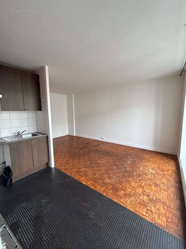 Appartement à PARIS-19E