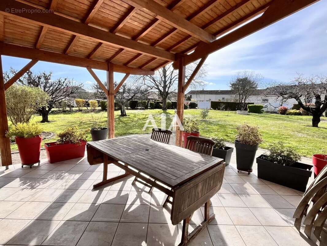 Maison à MAINE-DE-BOIXE