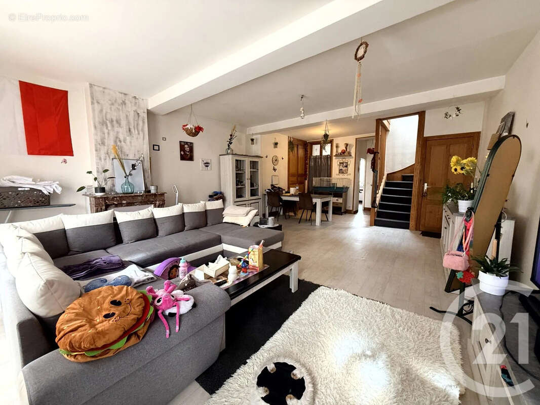 Autre à SAINT-QUENTIN