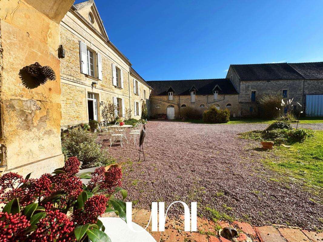 Maison à BRETTEVILLE-L'ORGUEILLEUSE
