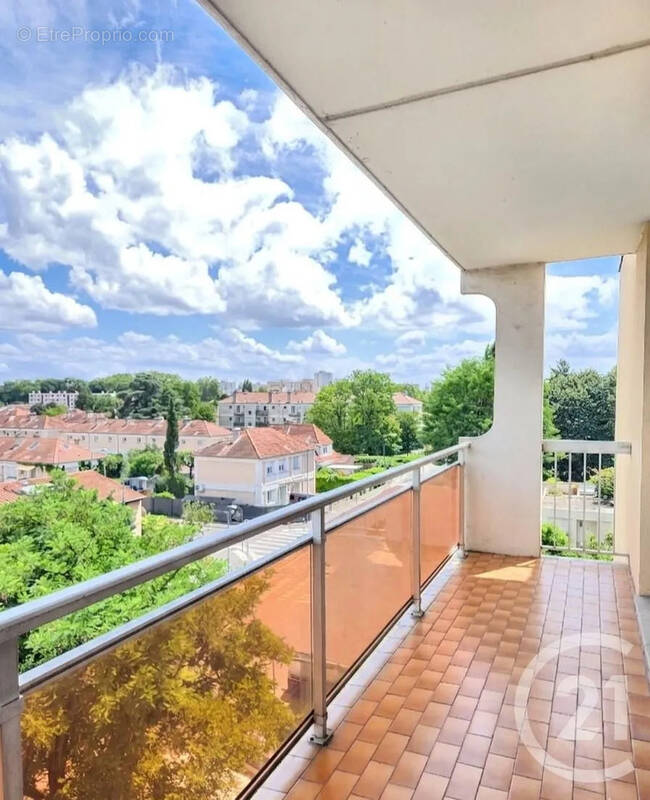 Appartement à VILLEURBANNE