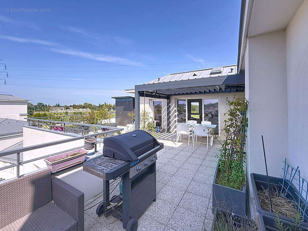 Appartement à ELANCOURT