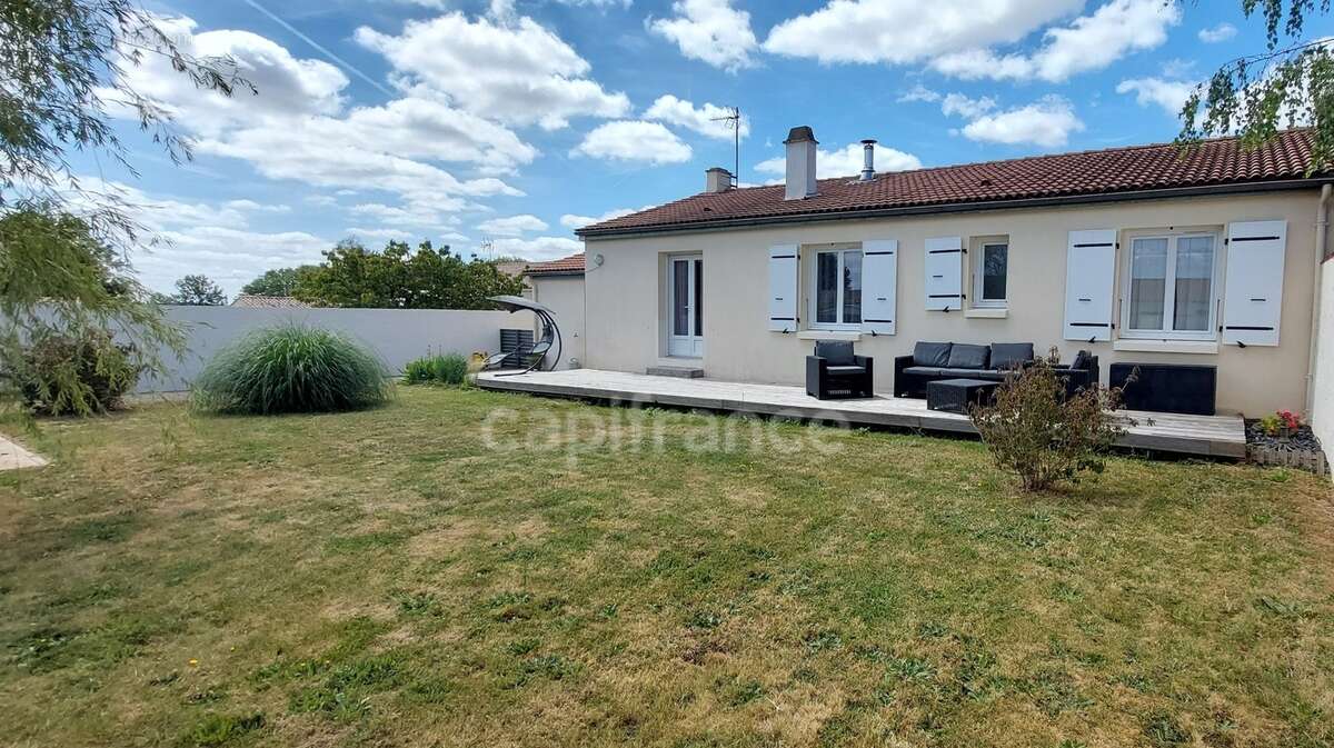 Maison à vendre 5 pièces MERVENT (85) - photo 2