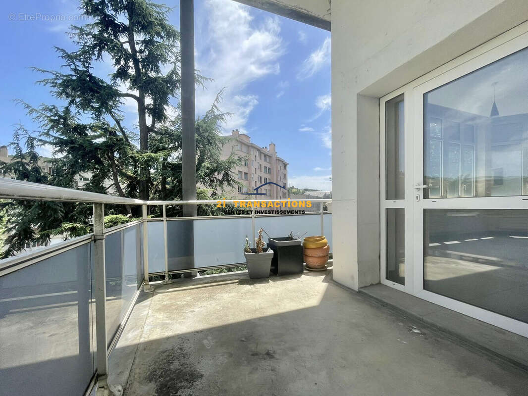 Appartement 89 m² à Saint-Etienne  - photo 9