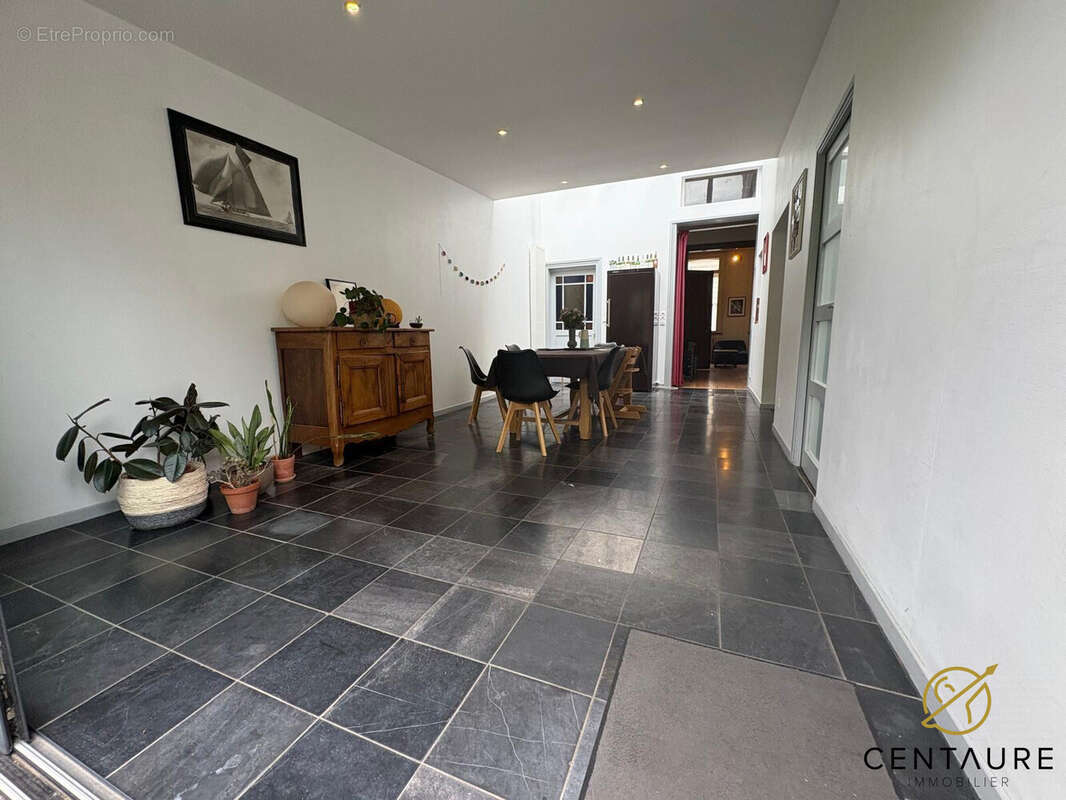 Maison 177 m² à Lille  - photo 3