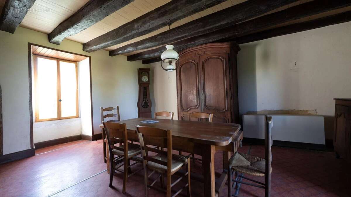 Maison à GOURDON