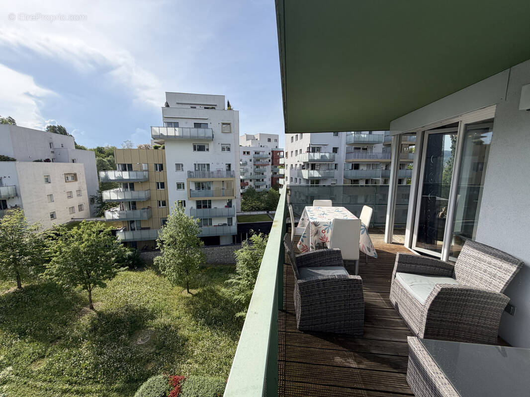 Appartement à MEYTHET