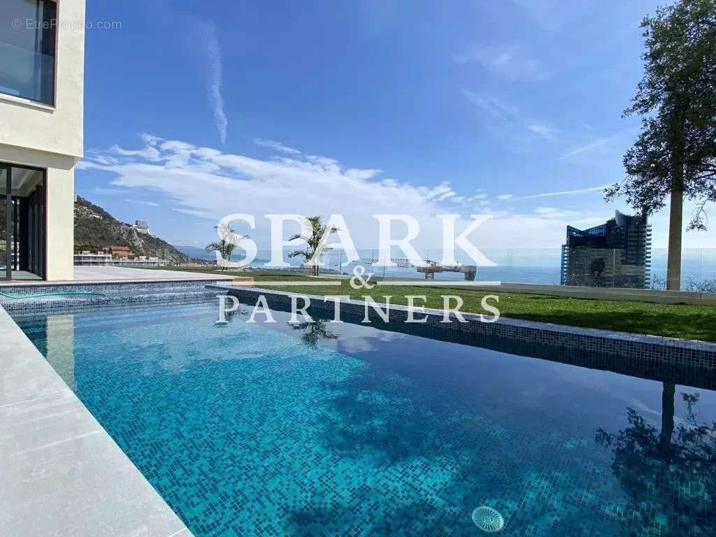 Maison à BEAUSOLEIL