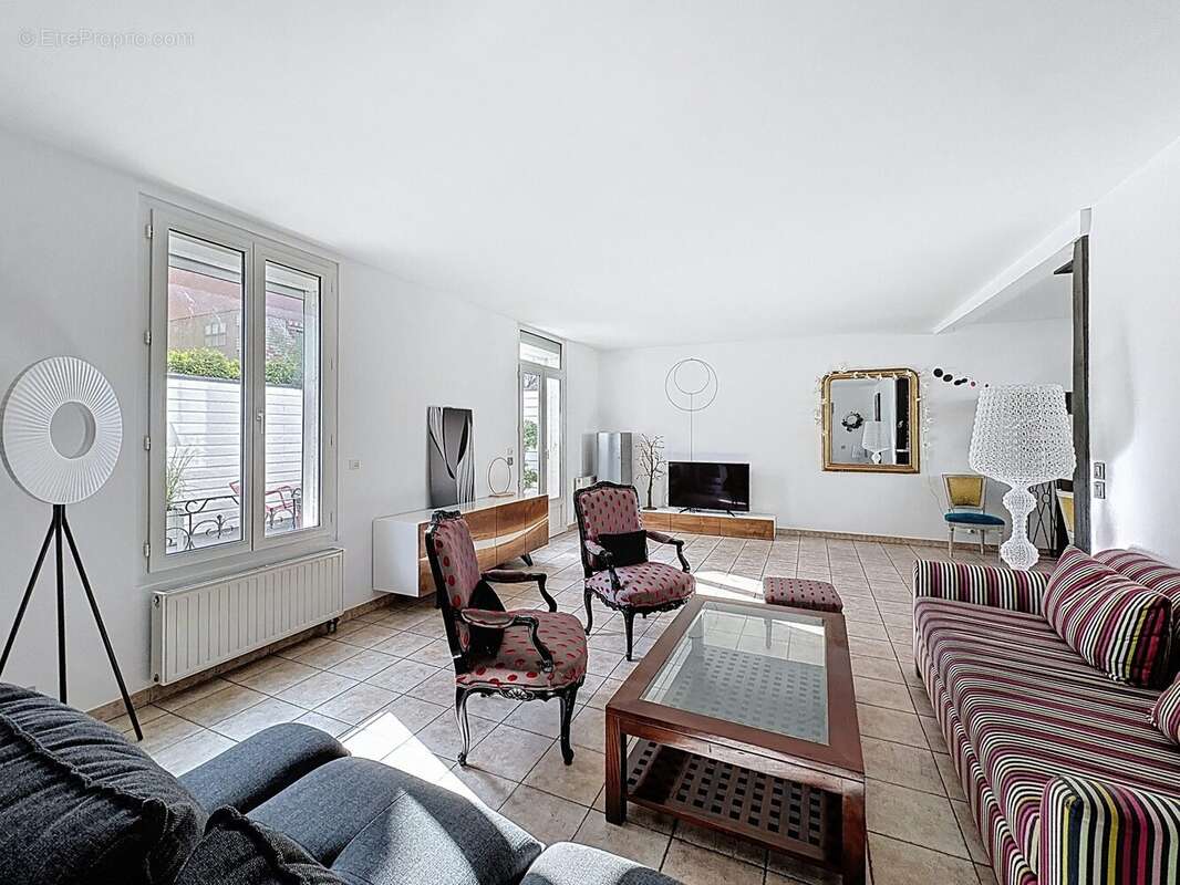 Maison à MAISONS-ALFORT