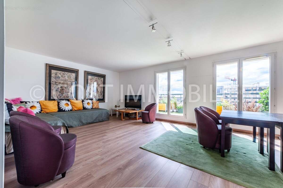 Appartement à COLOMBES