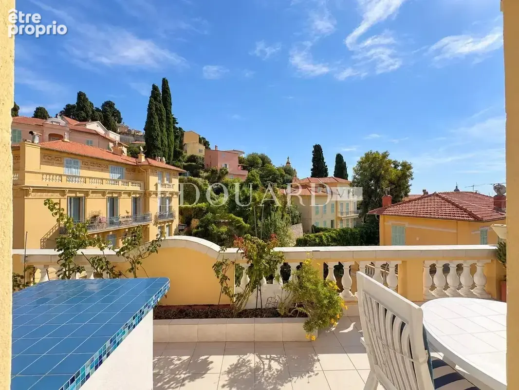 Spacieux deux pièces en bon état avec splendide terrasse et belle vue panoramique jusqu'à la mer - photo 25