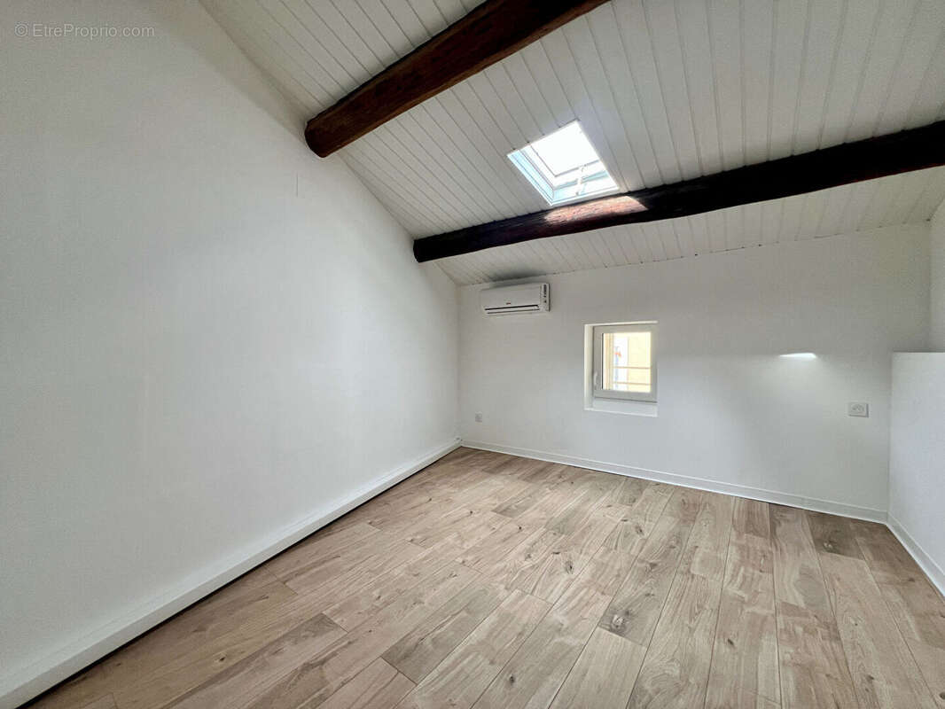 Appartement à THEZAN-LES-BEZIERS