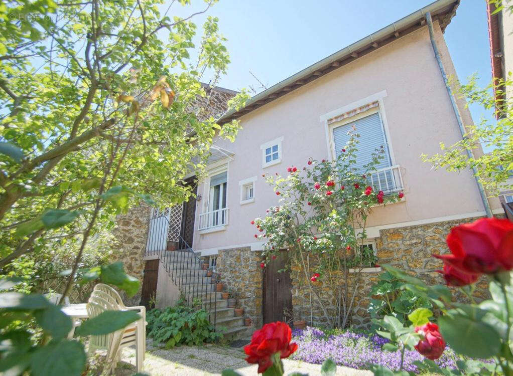 Maison à CHOISY-LE-ROI