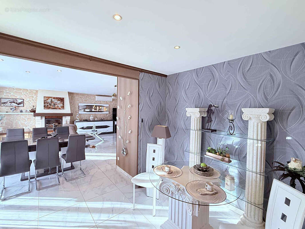 Maison à SAINT-LOUBES