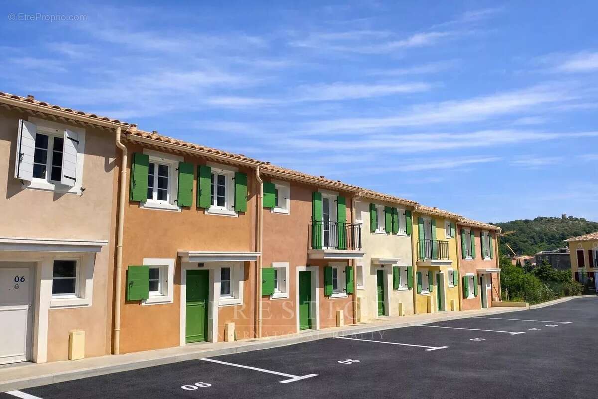 Maison à LA GARDE-FREINET