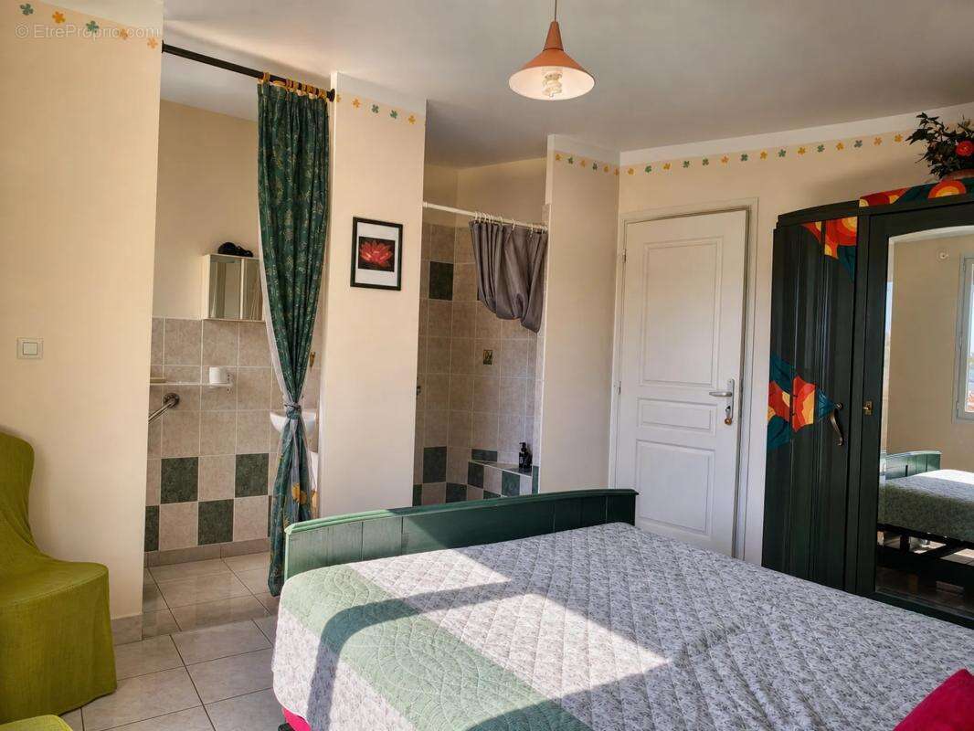 Maison de 6 pièces de 132 m² à Le Temple-sur-Lot - photo 13