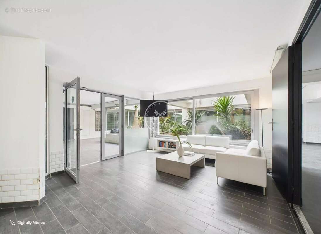 Commerce à SAINT-RAPHAEL