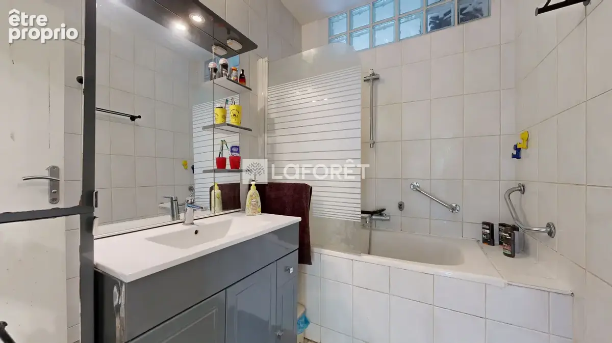 Appartement 4 pièces ? 87 m² / cave, parking privatif, terrasse et loggias - photo 9