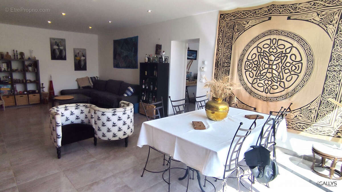 Maison à THAIMS