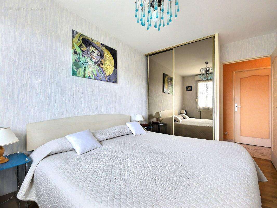 Appartement à CHENOVE