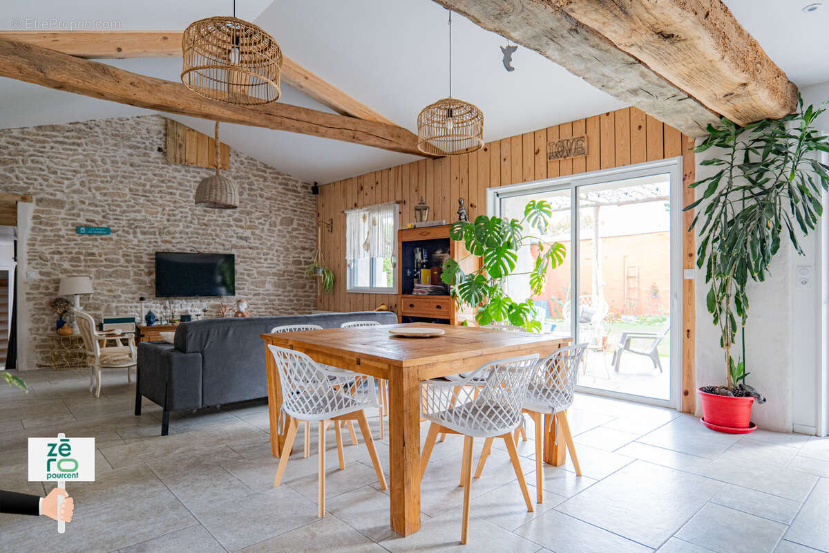 Maison à CHAILLE-LES-MARAIS