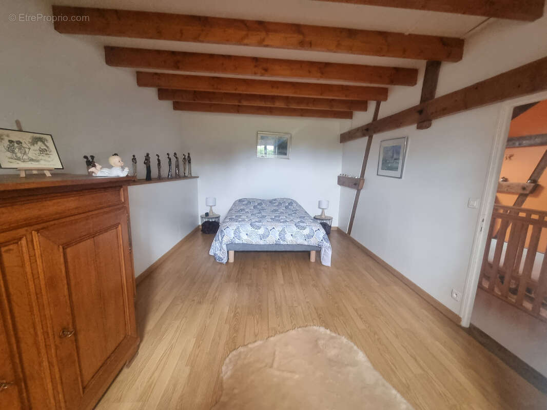 Maison à LE MELE-SUR-SARTHE