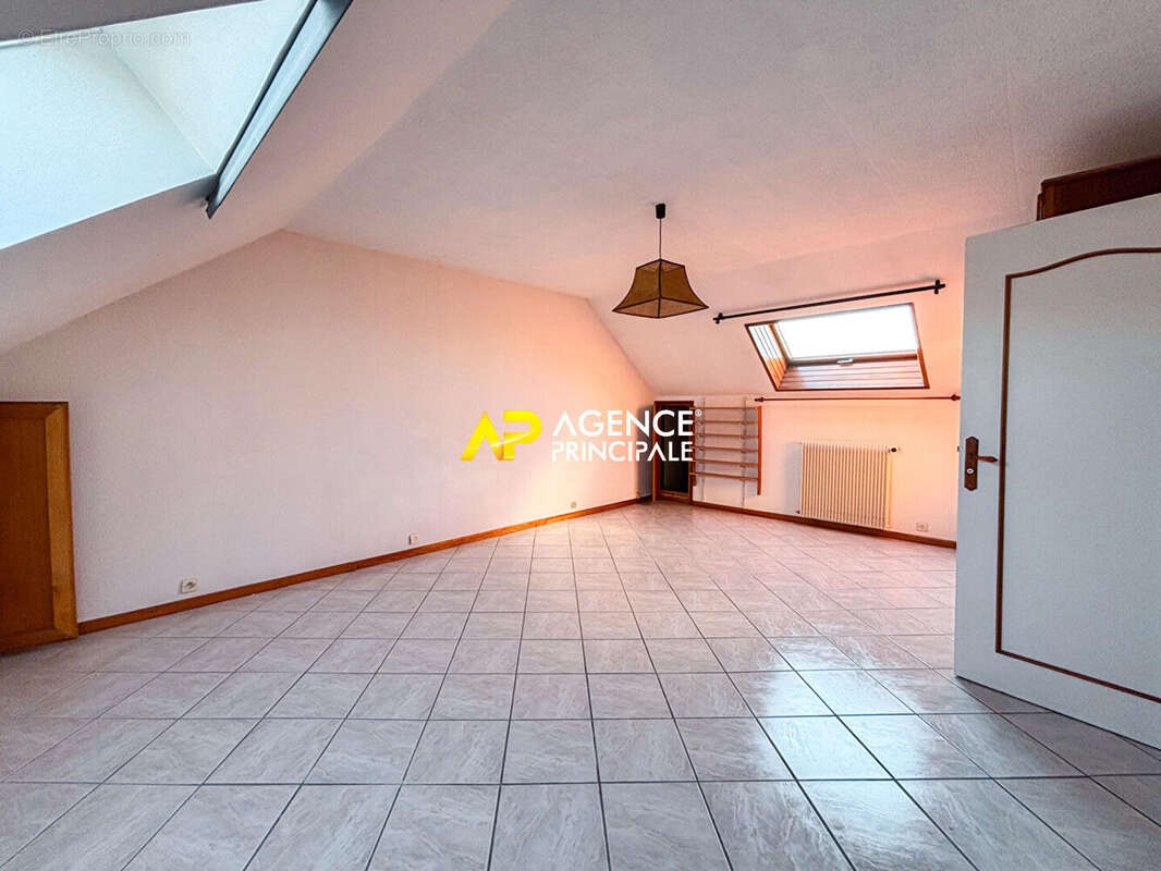 Maison à SARTROUVILLE