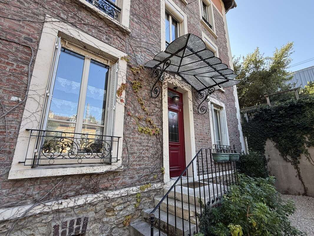 Maison à LIVRY-GARGAN