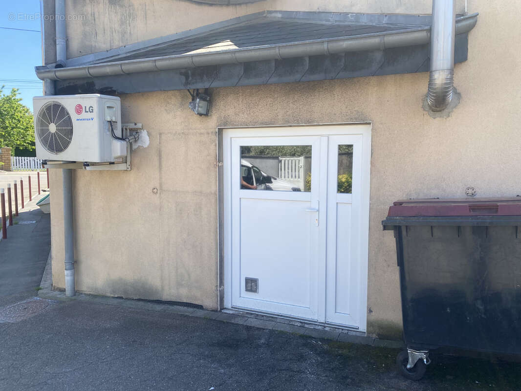 Commerce à COSNES-ET-ROMAIN