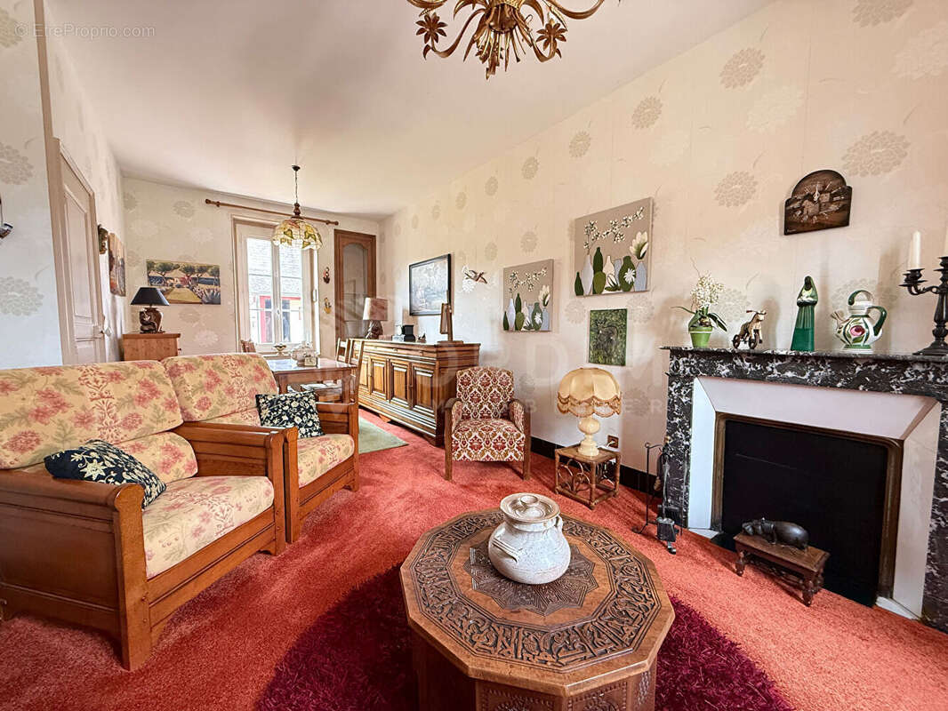 Maison à PIERREFITTE-ES-BOIS