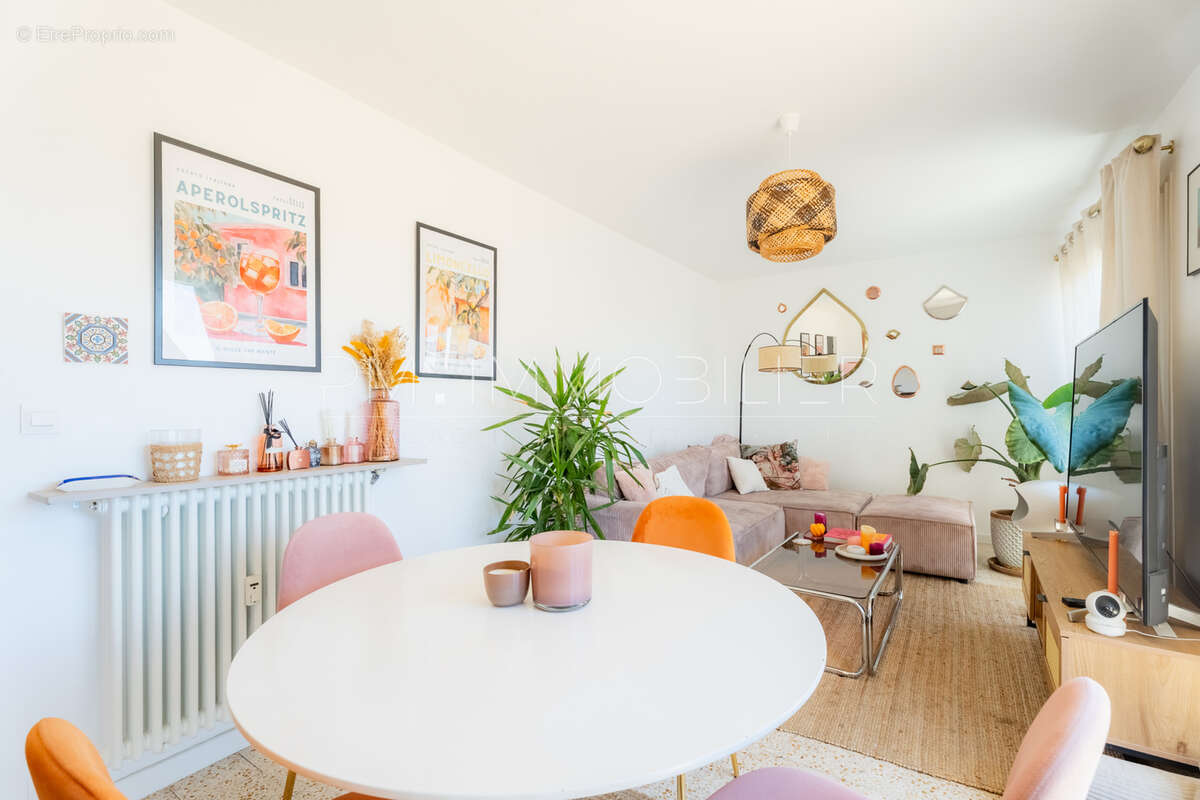 Appartement 74 m² à Marseille-4e  - photo 5