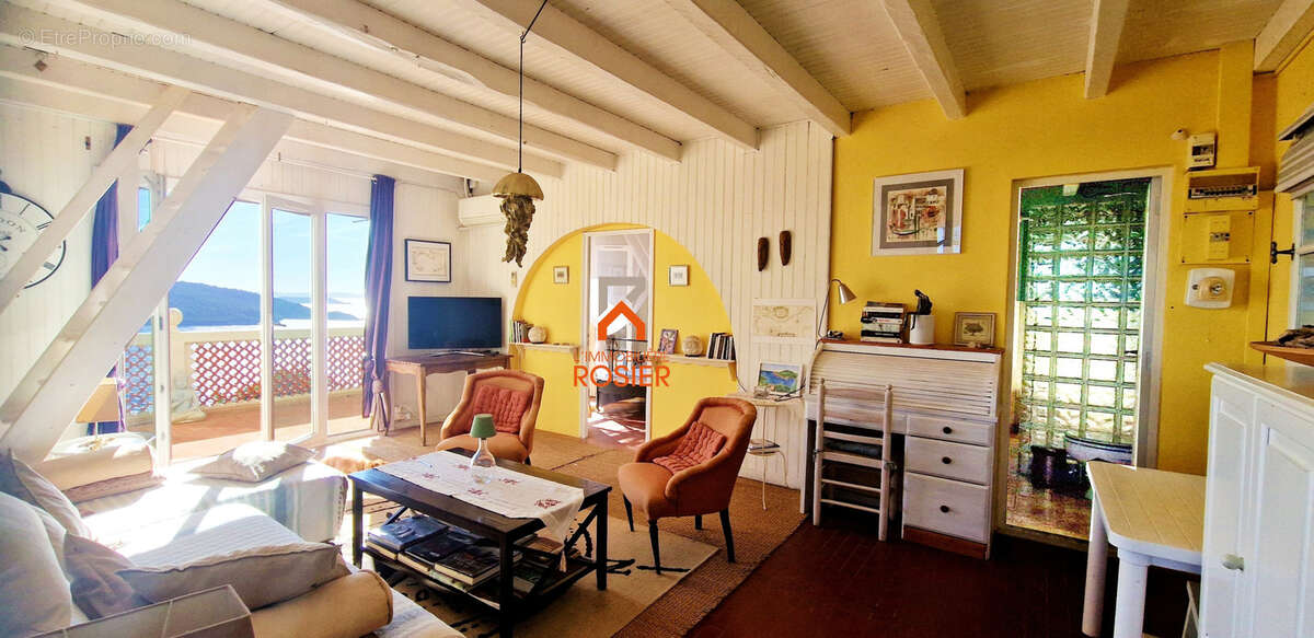 Maison à HYERES