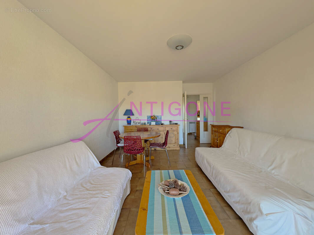 Appartement à SANARY-SUR-MER