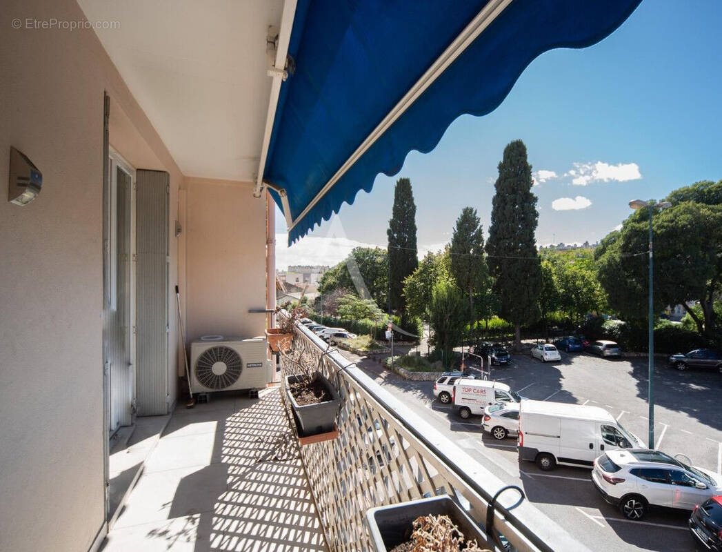 Appartement à LE CANNET