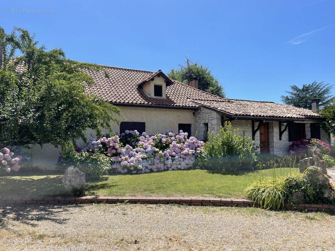 Maison à PRIGONRIEUX