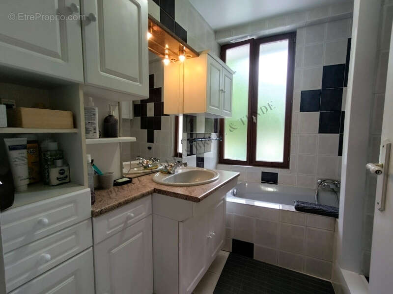 Appartement à BREIL-SUR-ROYA