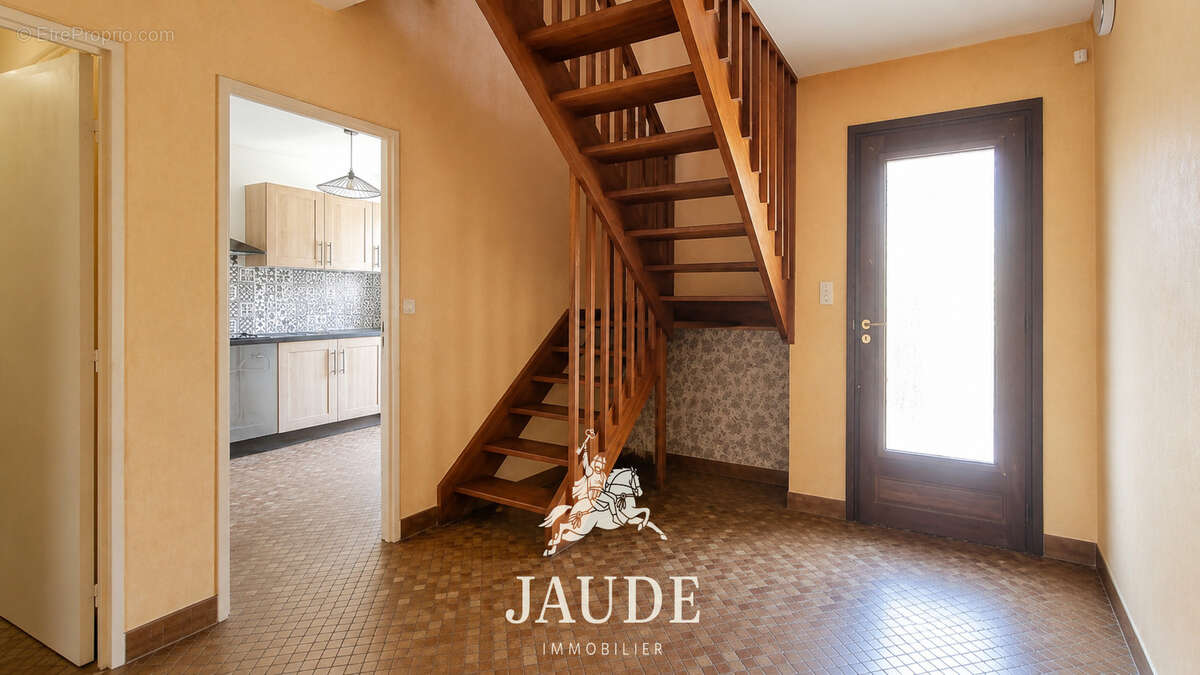 CLERMONT-FERRAND — Maison 110 m2 — 4 chambres + bureau — Terrain 379 m2 - photo 8