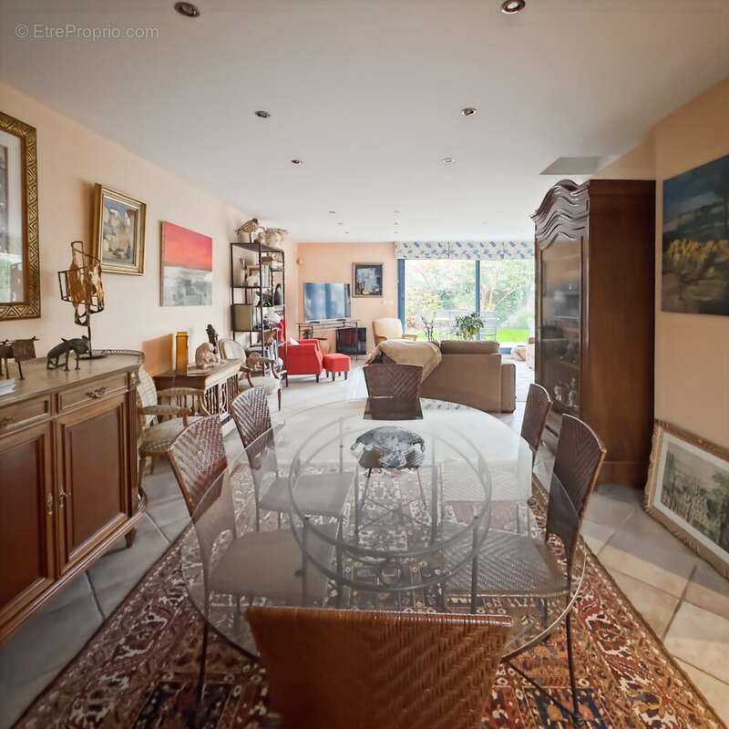 Maison à LIMEIL-BREVANNES