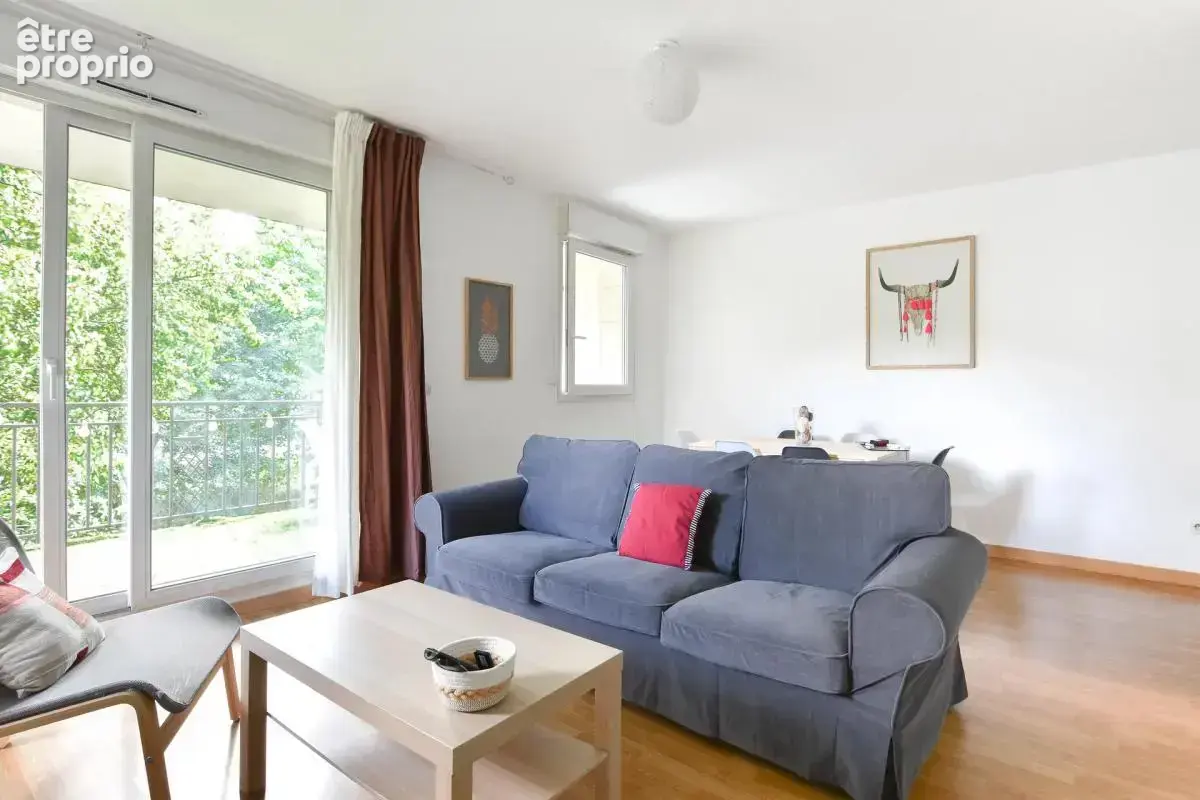 Appartement 3 pièces de 65 m² à Montévrain avec terrasse et cave - photo 2