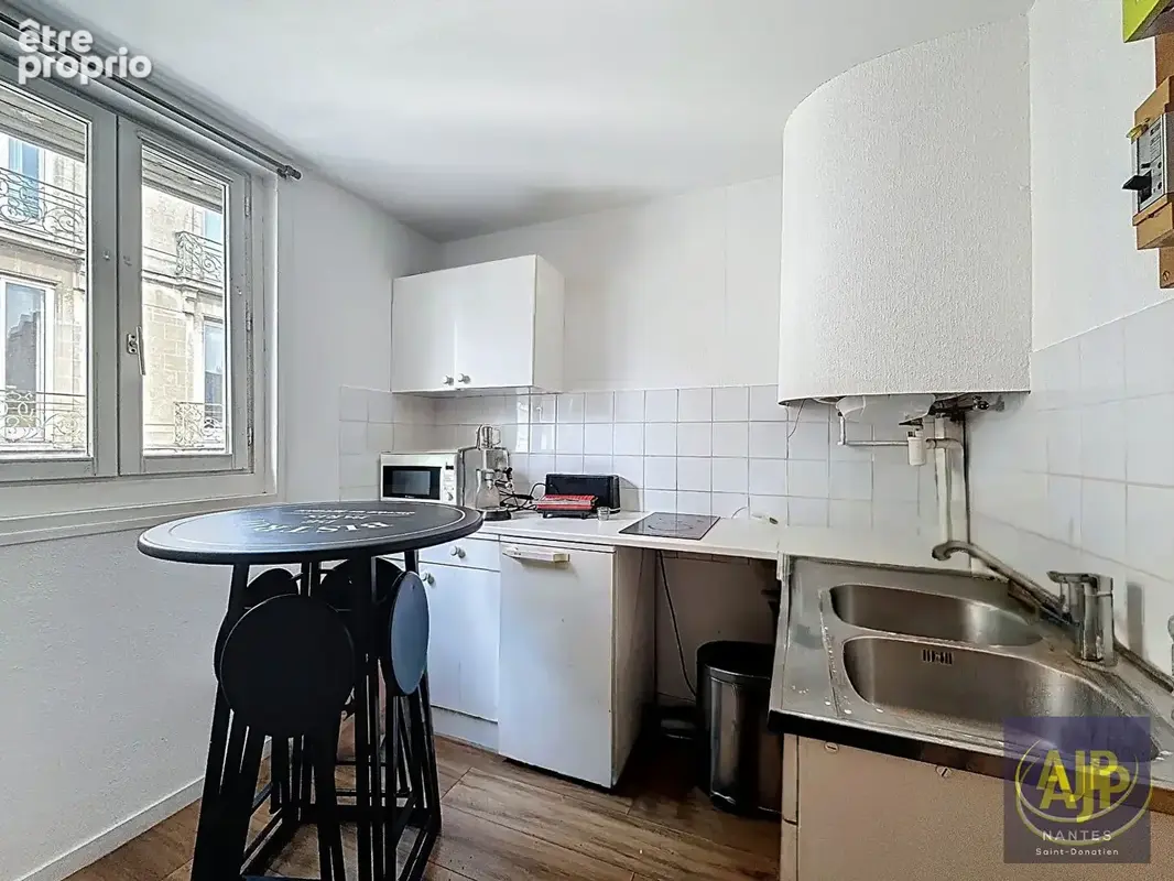 Nantes Hôtel de Ville - Appartement T1 Bis à vendre avec cuisine séparée - 18m2 - photo 6